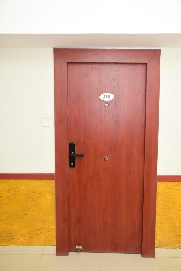 Hotel Shiv International Bhachau Bagian luar foto